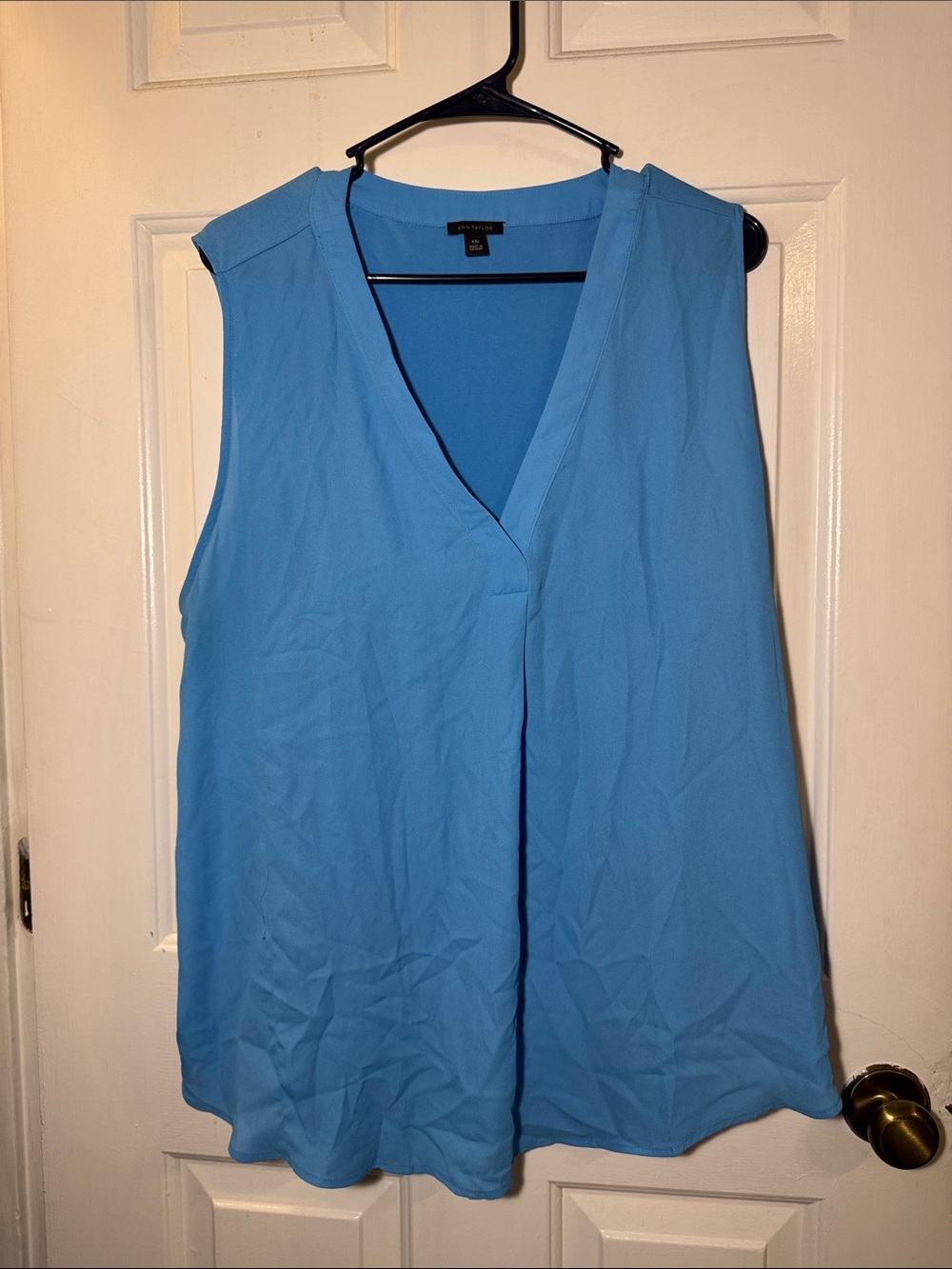 Ann Taylor Sleeveless V-Neck in Sky Blue
